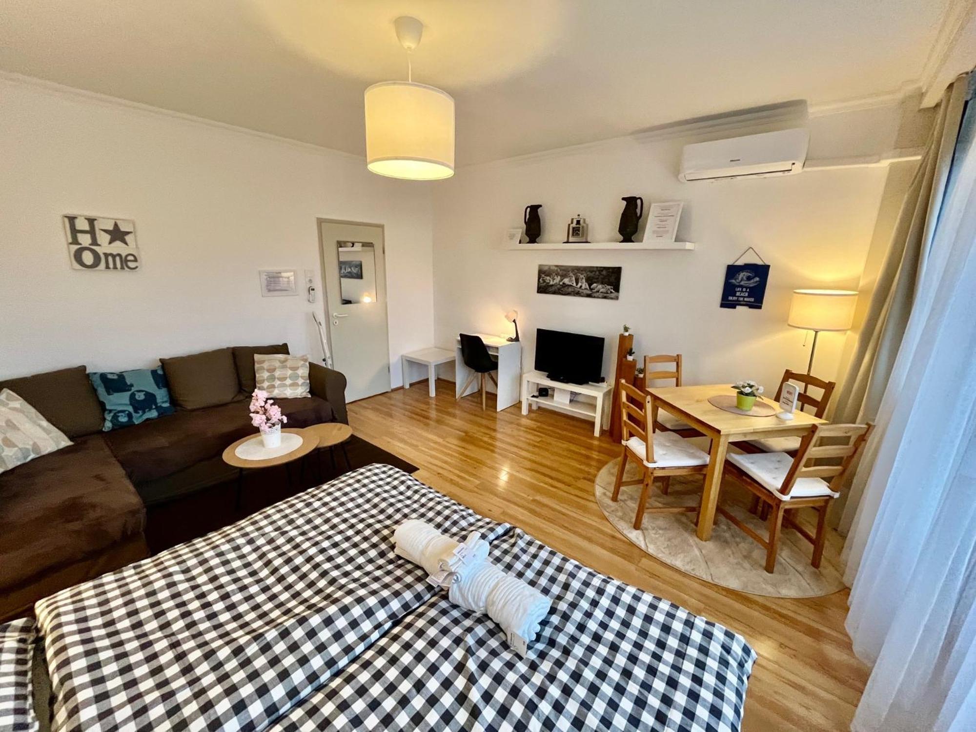 Buda Downtown Apartment Budapest Bagian luar foto